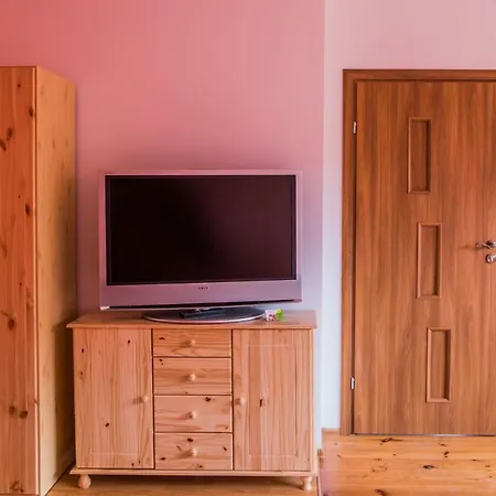 Goscinne Oliwia & Laura Ii