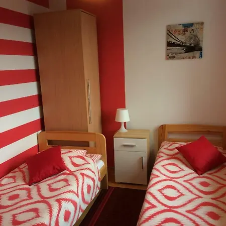 Goscinne Oliwia & Laura Ii Rumia