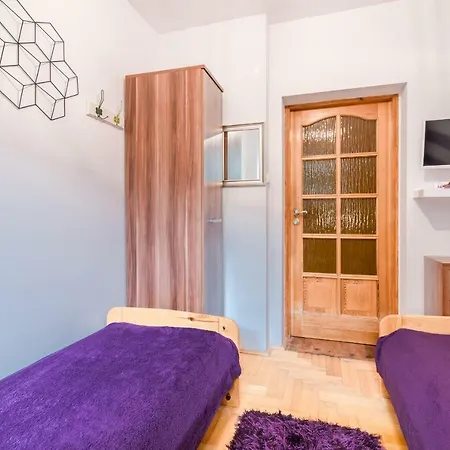 Goscinne Oliwia & Laura Ii *