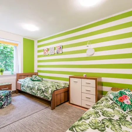 Goscinne Oliwia & Laura Ii Румя