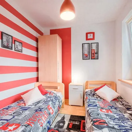 Goscinne Oliwia & Laura Ii Проживание в семье *