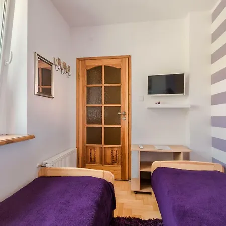 Goscinne Oliwia & Laura Ii * Rumia